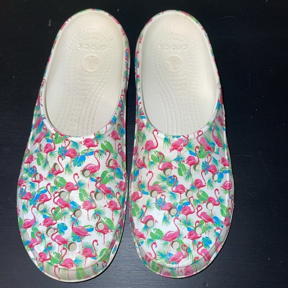 Crocs Freesail Flamingo Prints Clogs. Size 8. - Picture 4 of 11